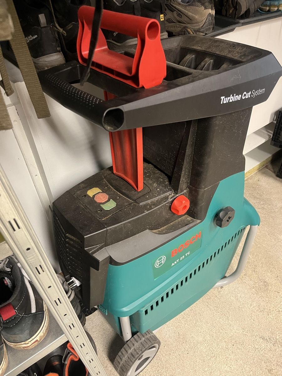 Bosch Trinciatrici: Bosch Häcksler – Usato da Chur venduto da williwild 1