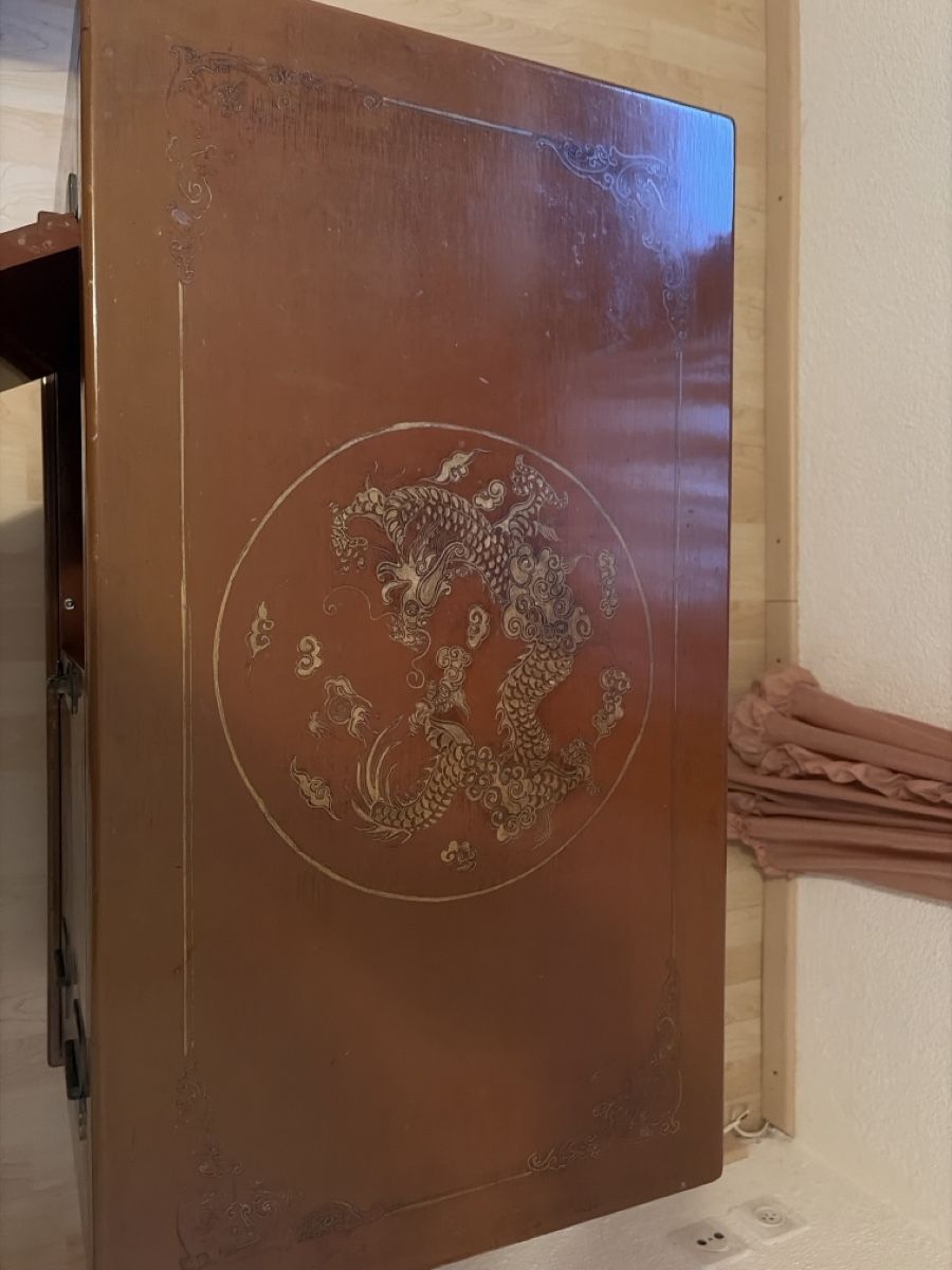 Cassettiere: Asiatisches Schränkchen Kommode mit Drachenmuster – Usato da Perlen venduto da K.P.K.P 2