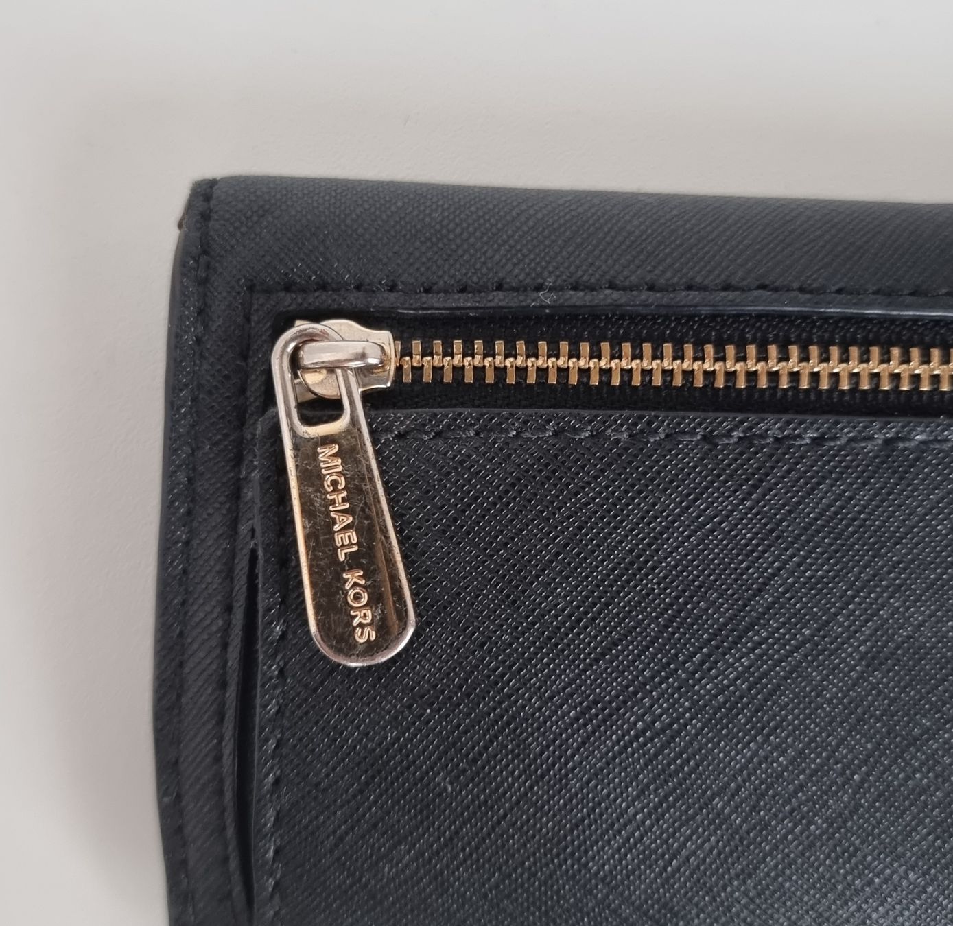 Michael Kors Portafogli: Ab CHF 1.- Michael Kors Portemonnaie – Usato da Gontenschwil venduto da shop2hand 2