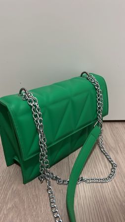 Green Handbag With Chain Strap Quilted Design Used