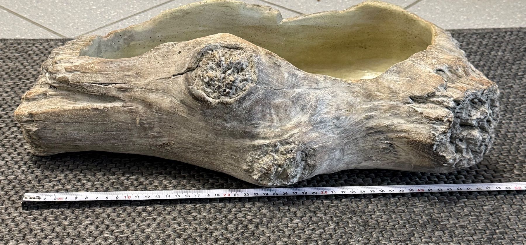 Pots de fleurs: Holzoptik Betongefäss Pflanzgefäss – D'occasion à Herisau par Zyrtaka