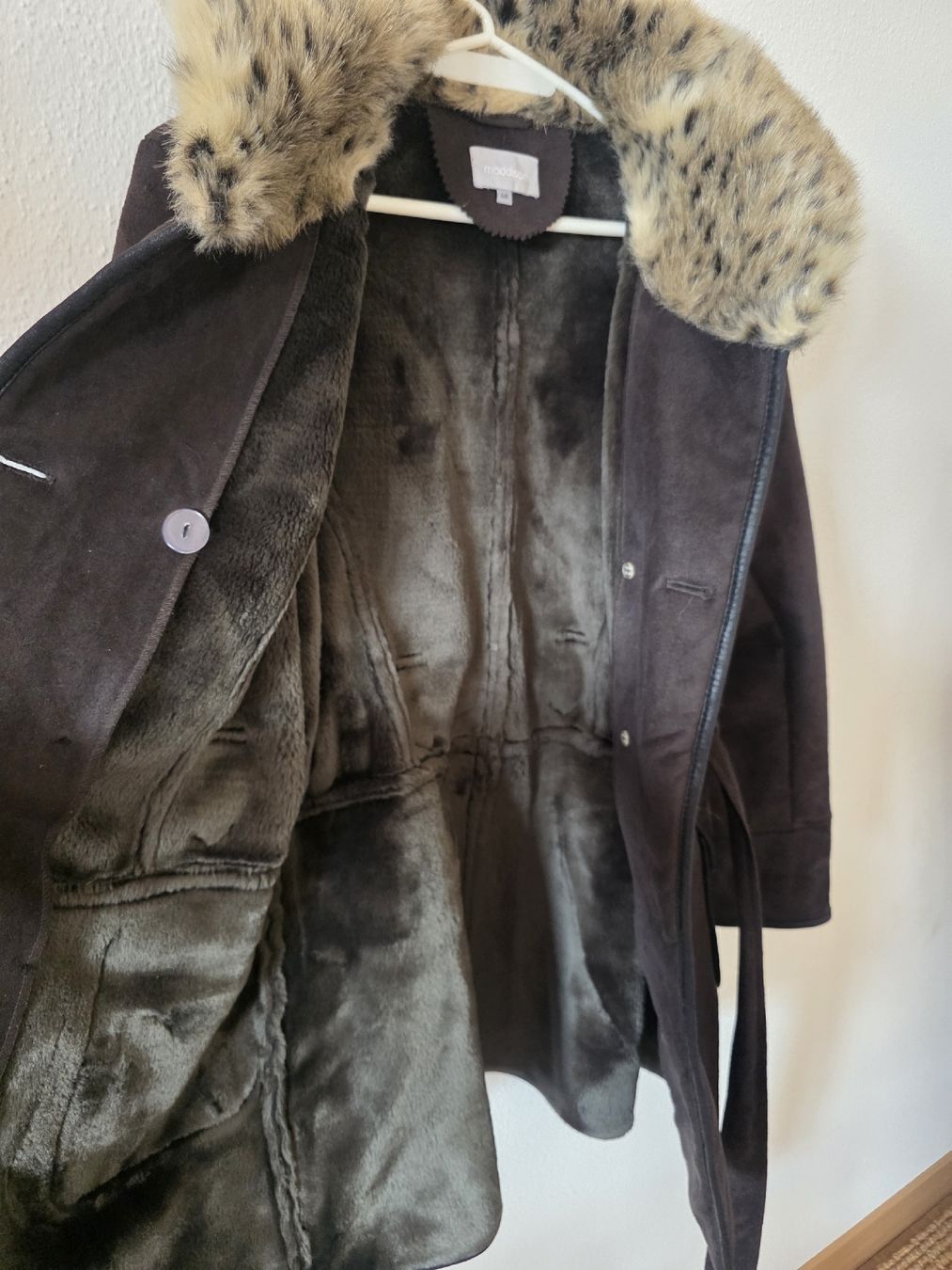 Maddison Mäntel: Cappotto invernale marrone scuro – Gebraucht aus Massagno von let_6pgs 5