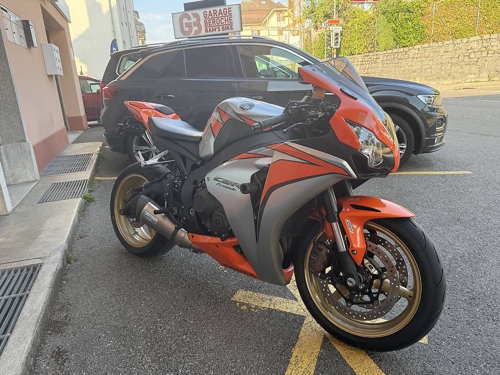 Honda Route: Honda CBR 1000 RR SC59 – D'occasion à Bevaix par P-kiz 1