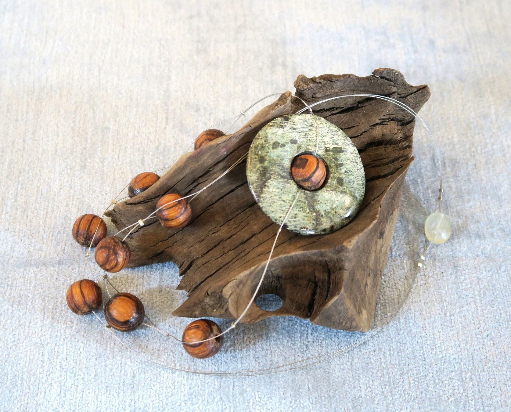 Catenine: Kette mit Naturstein/Holz – Nuovo (secondo la descrizione) da Brittnau venduto da marlenestone 5