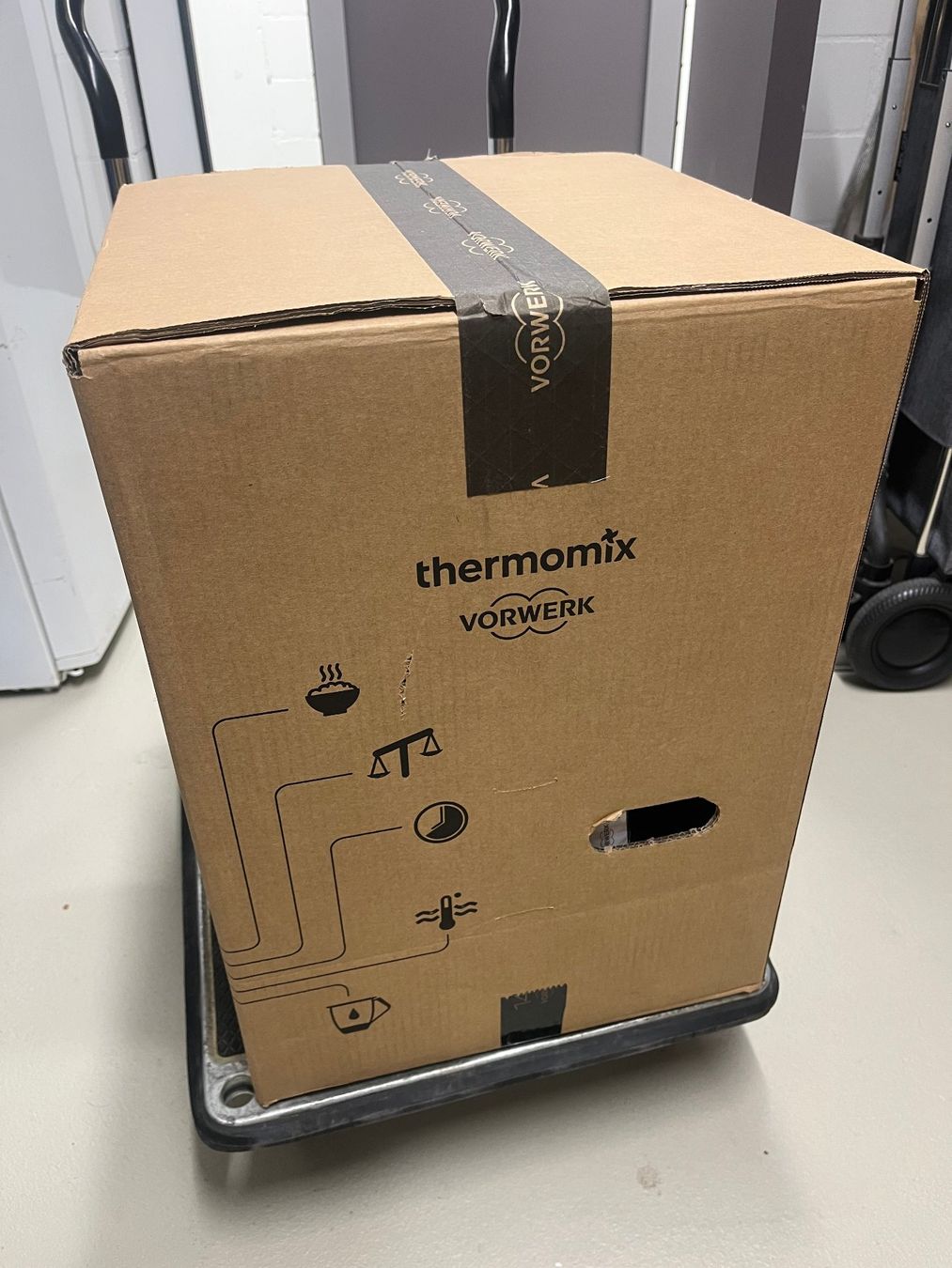 Appareils de cuisine: Thermomix TM6 - ungebraucht – Neuf avec emballage d'origine à Zürich par Tinabal 1
