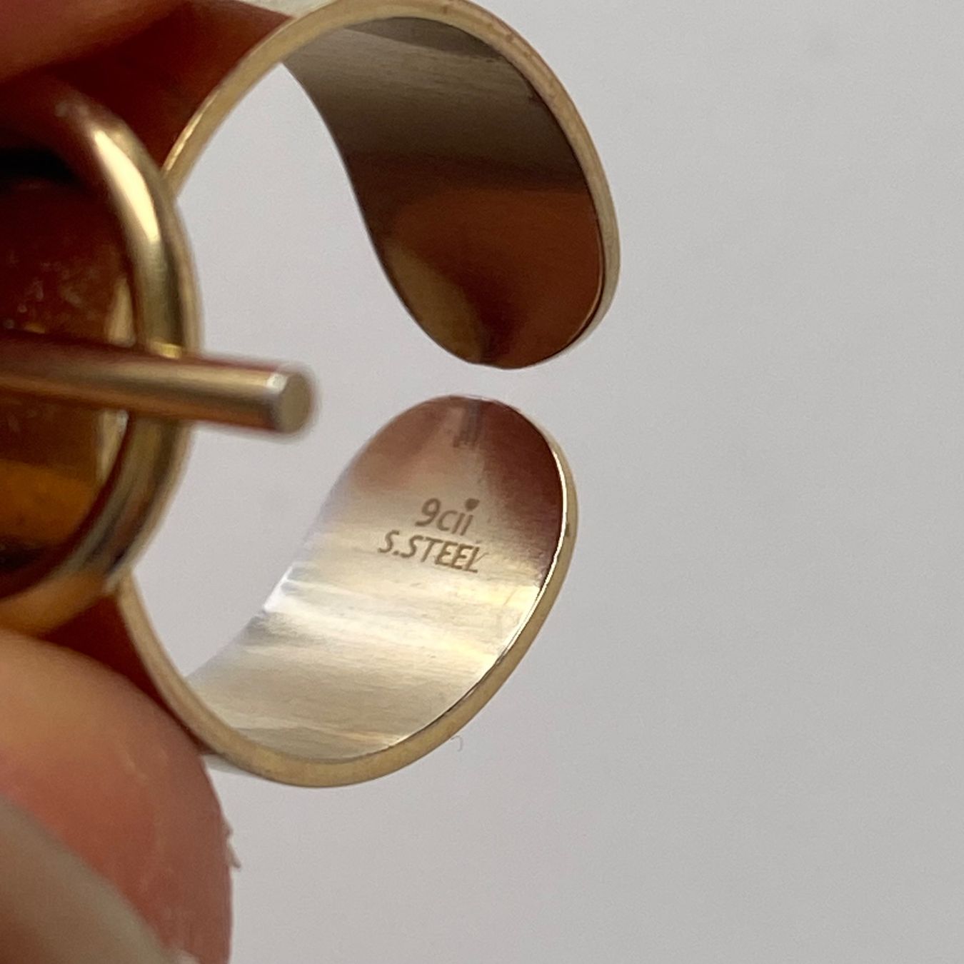 Anelli: 18KGP Verschluss Goldene Edelstahl Ring – Usato da Givisiez venduto da dor_xb9k 2