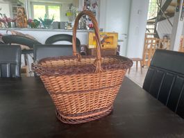 Ancien Panier en Osier
