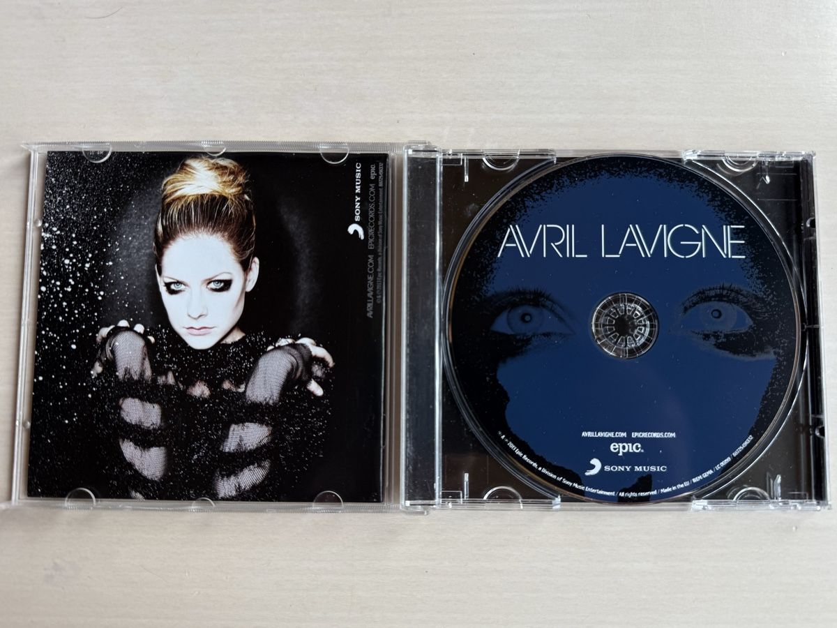 CDs: Avril Lavigne CD - Avril Lavigne – D'occasion à Oberried Brienz par Chyara 2