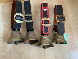 4 Schaf Glocken mit Lederriemen diverse Jahrgänge