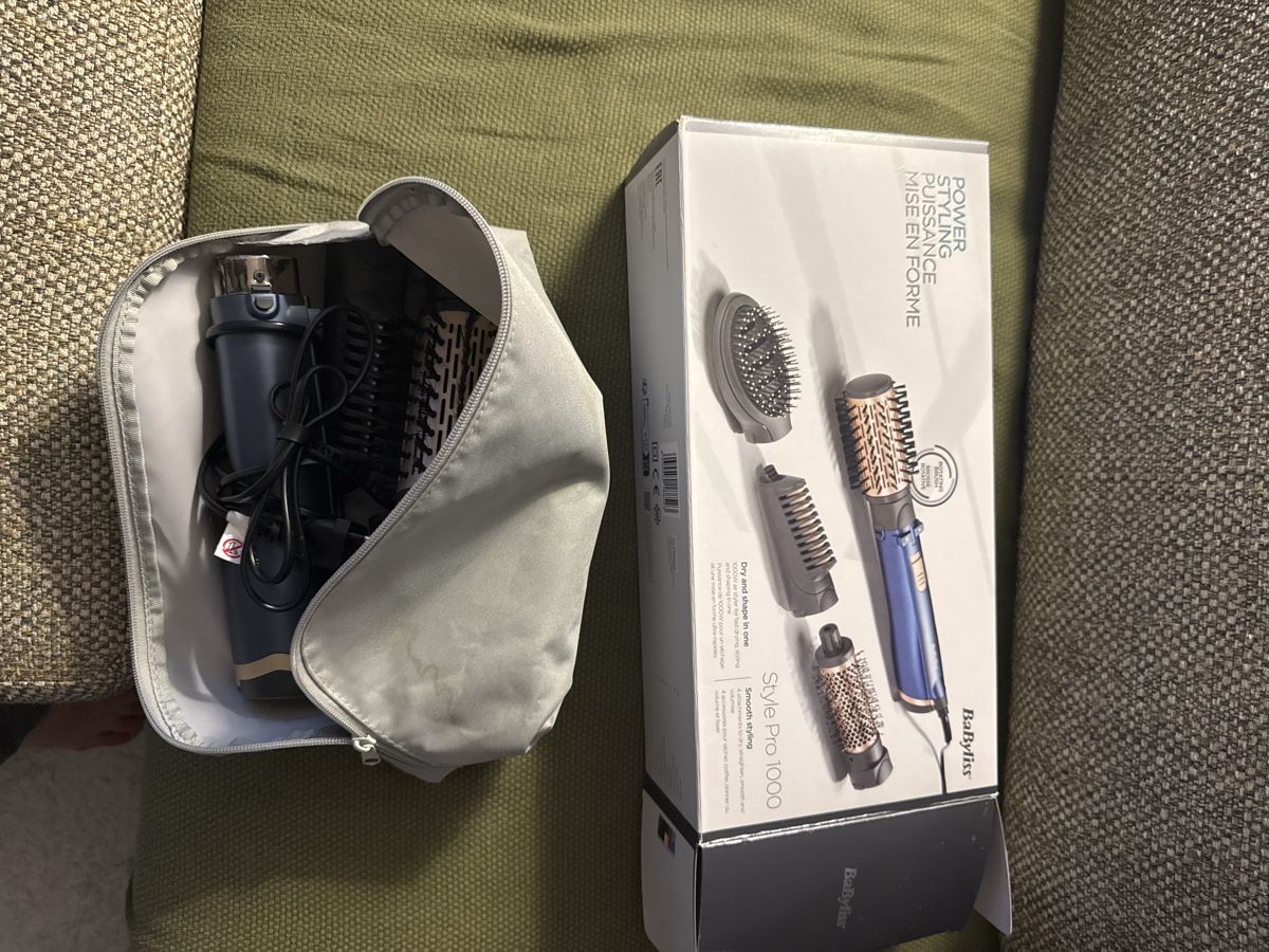 BaByliss Asciugacapelli: Babyliss Style Pro 1000 Warmluftbürste – Usato da Richterswil venduto da Sinemis_G 1