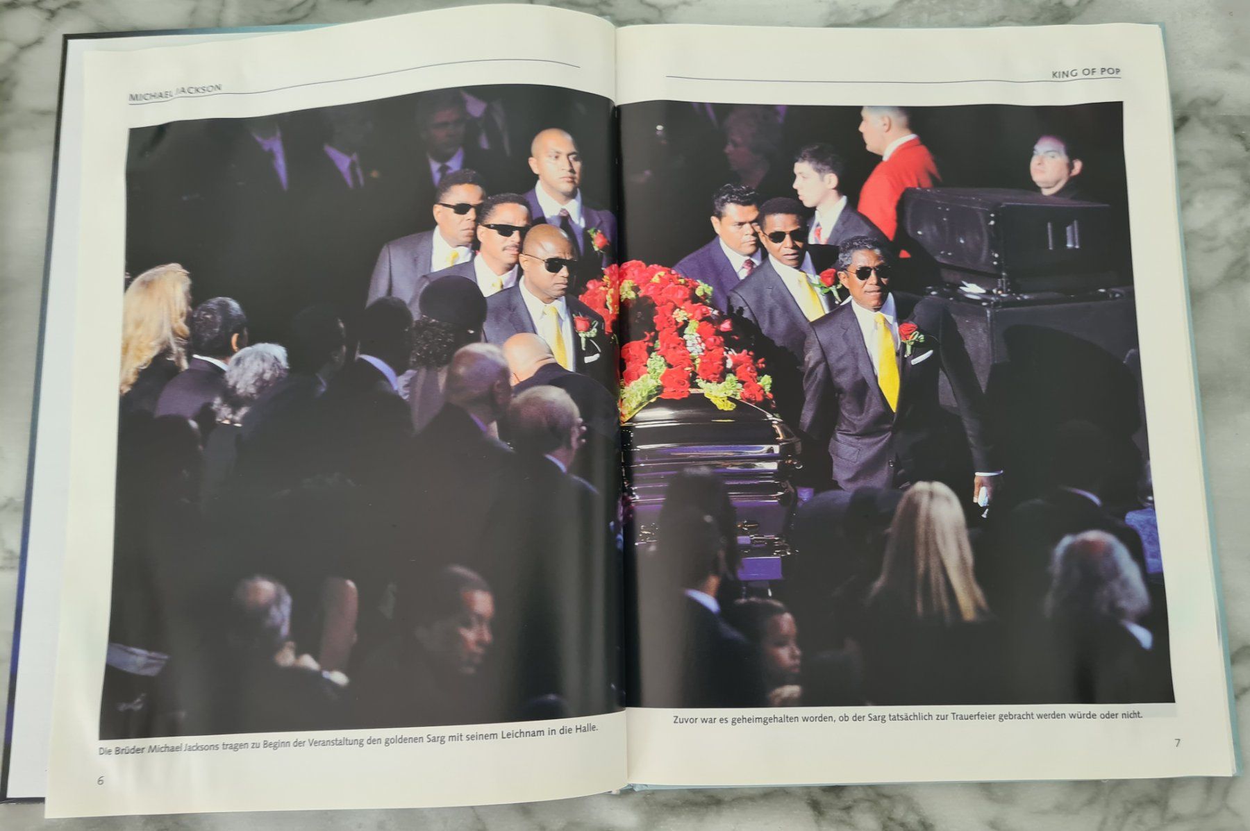 Libri: Buch Michael Jackson King of Pop 2009 – Usato da Winterthur venduto da bibummi 4
