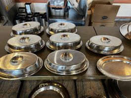 7 Chromstahl Anrichteplatten mit Deckel 37 x 25 cm