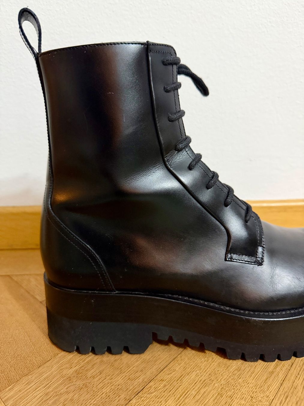 Valentino Herrenschuhe: Stivali Anfibi Valentino  - come nuove - taglia 41 – Gebraucht aus Lugano von can_xdd8 1