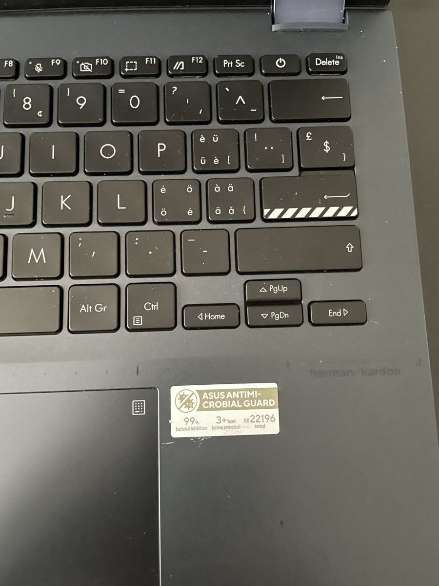 Asus Notebooks: Asus  Vivobook Intel i5 16Gb  – Gebraucht aus Nesslau von PuchDriver07 3