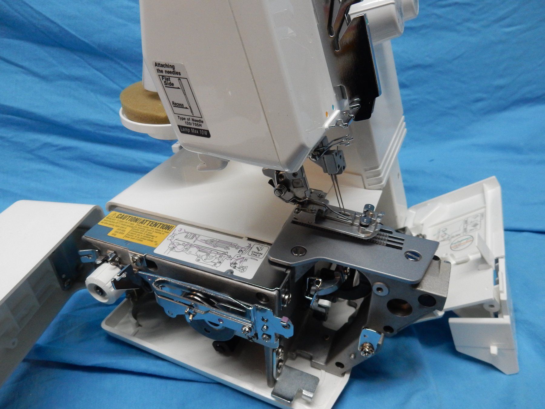 Bernina Macchine da cucire: BERNINA 009DCC    *** Ab Fr 1.00 ***               26091 – Usato da Watt venduto da Mariposa49 6