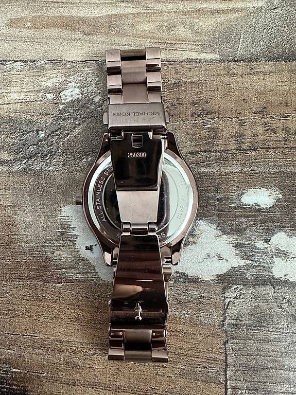 Orologi: Damen Uhr – Usato da Zofingen venduto da Liv.Romy 1