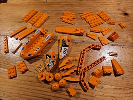 Viele orange Lego Teile