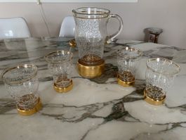 Caraffa e bicchieri vintage dorati