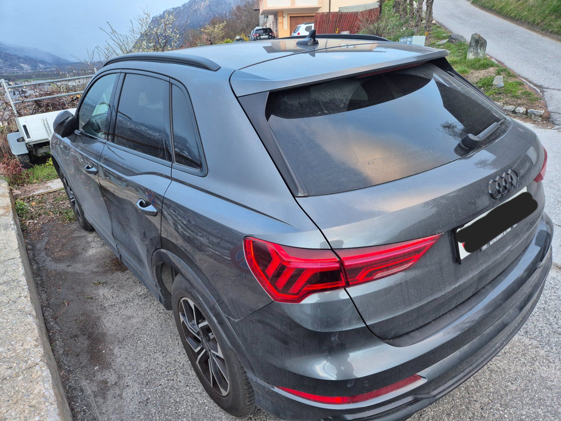 Audi Automobili: Audi Q3 35 TFSI S-LINE – Usato da Vétroz venduto da Saldin91 2