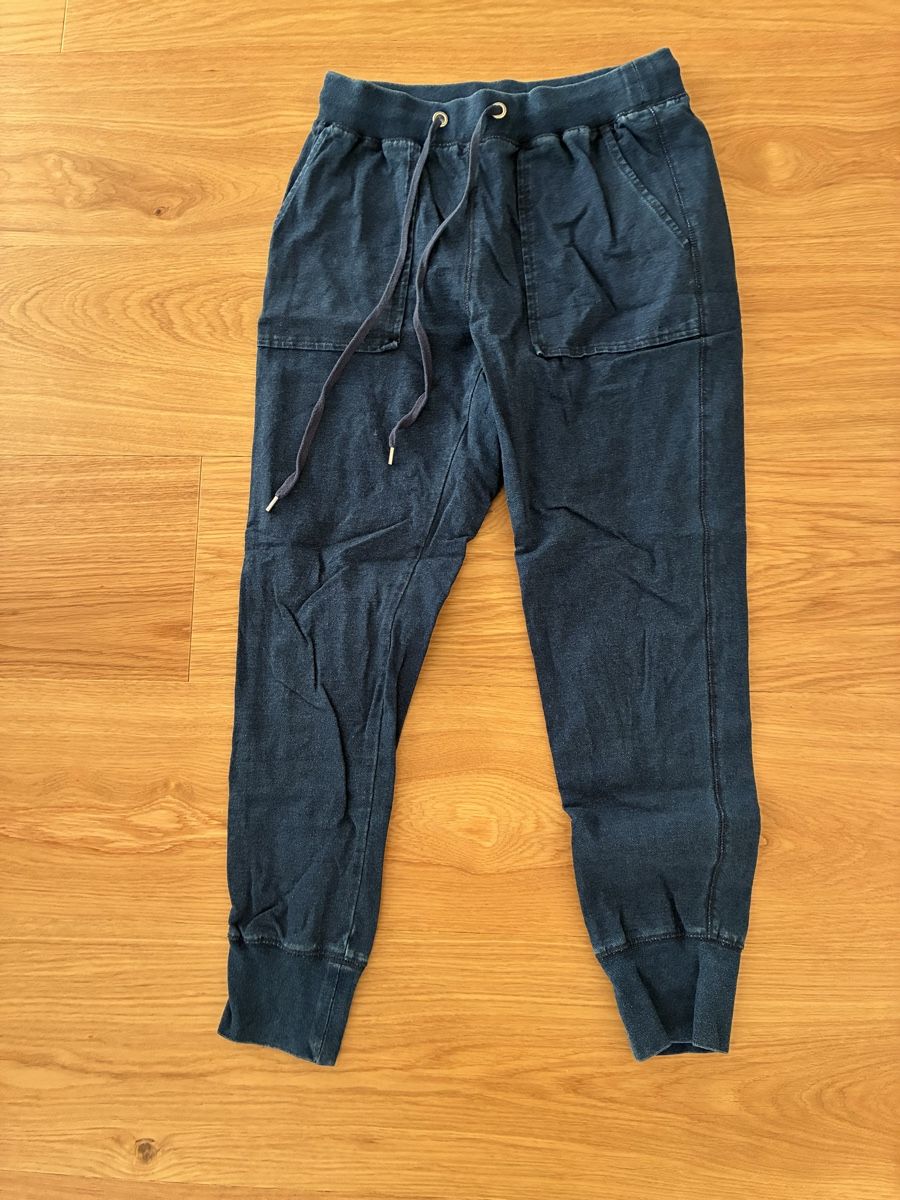 Pantalons: Hose – Neuf avec emballage d'origine à Bassersdorf par secondhand_clothing 1