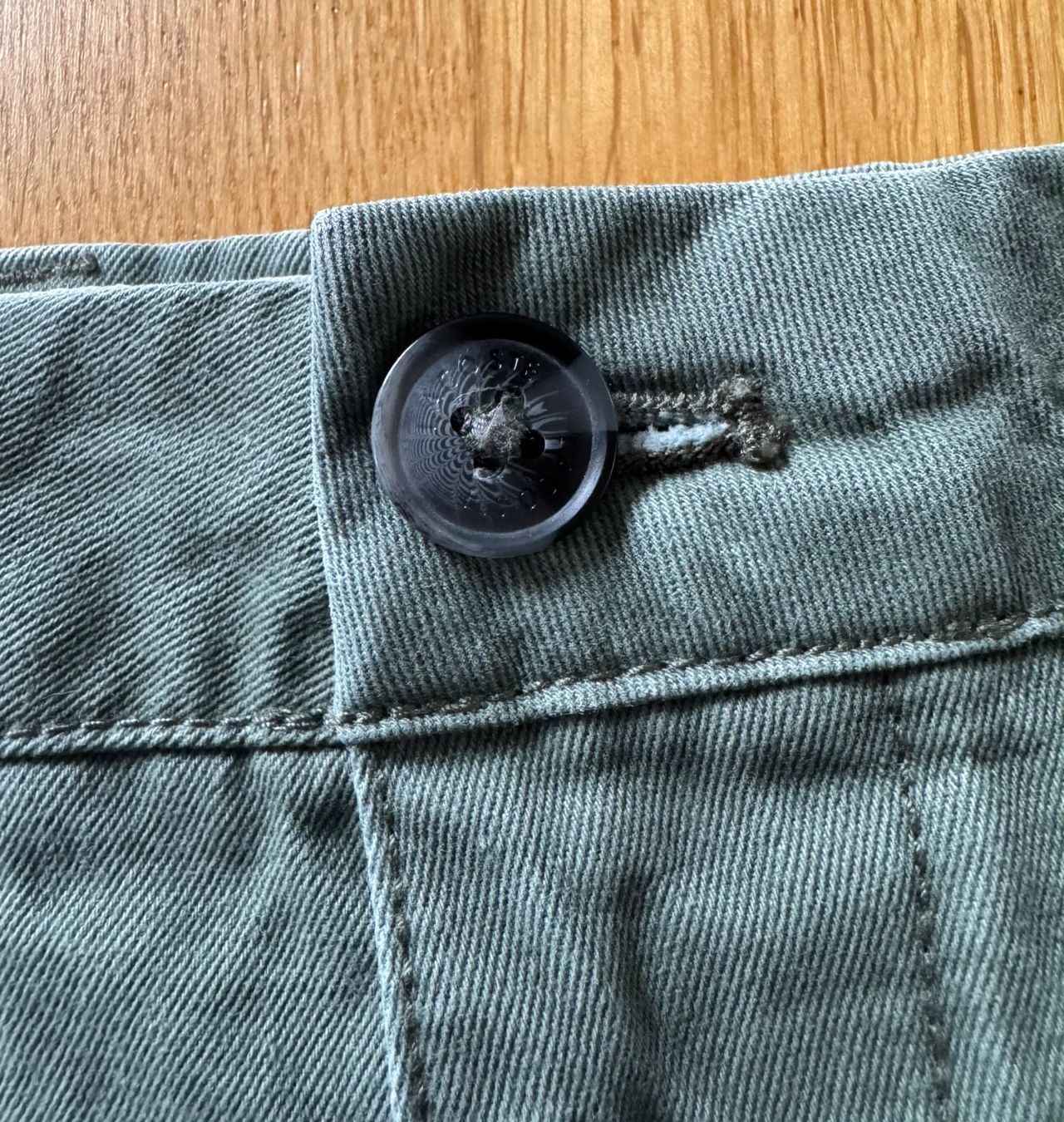Lacoste Hosen: Originale Lacoste Hose Grösse 38 – Gebraucht aus Bern von Mimmo00 7