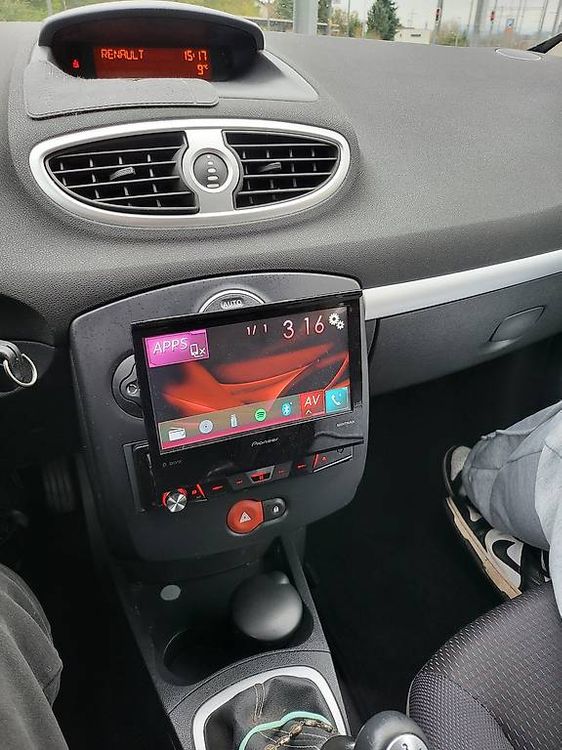 Automobili: Renault CLIO 1.6 16V Kombi – Usato da Winterthur venduto da prontydinamico 2