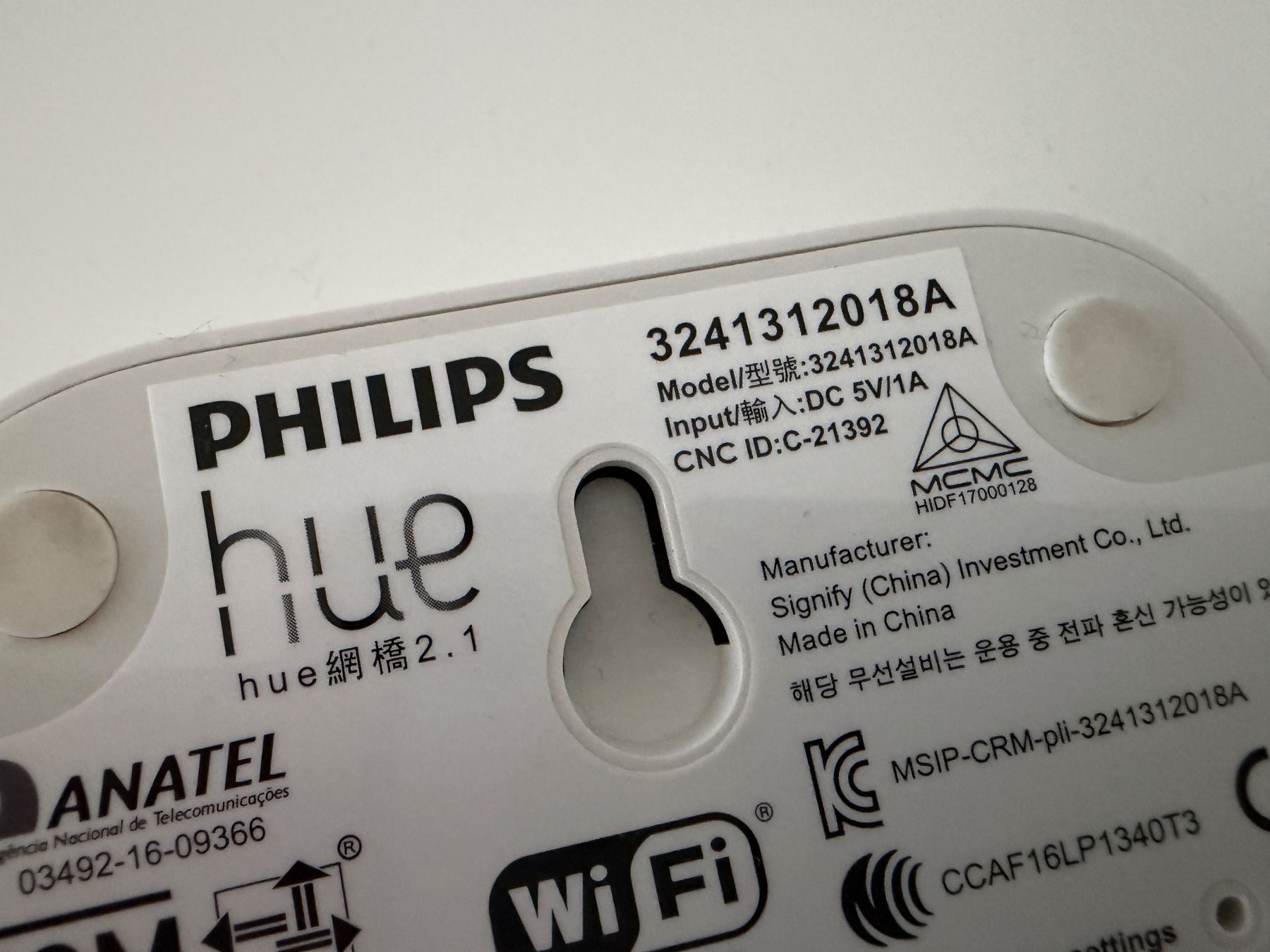 Philips Hub & Switch: Philips hue Bridge Model 3241312018A – Usato da Winterthur venduto da Stolltebenrad 1