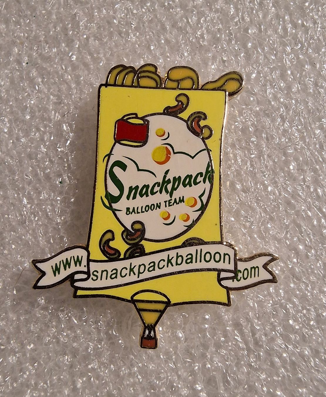 Placchette & Badge: Ballon Pin Sonderform Chipstüte – Usato da Härkingen venduto da specialshapes