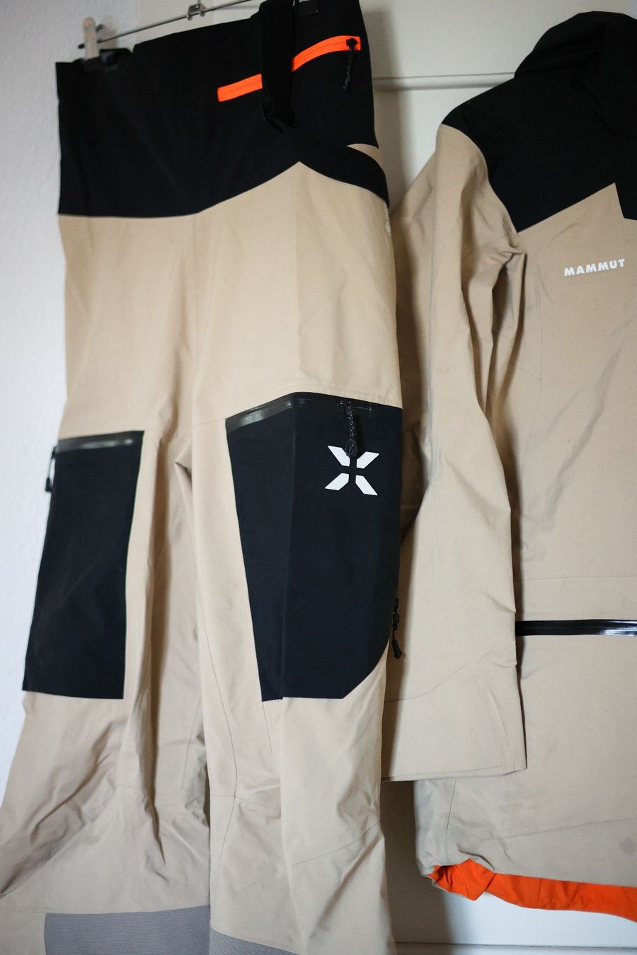 Mammut Lotti di vestiti: Mammut Eiger Free Pro Hardshell Jacke & Hose Gr. S – Nuovo (secondo la descrizione) da Charmey (Gruyère) venduto da QualitySecondHand 1
