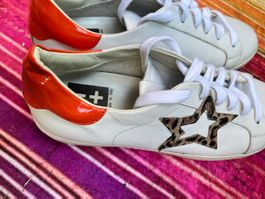 Trendy GIO PIU off white trainers - used in size 41