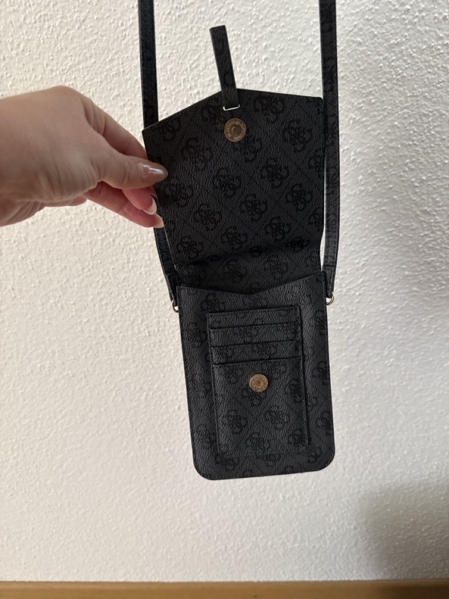 Guess Sacs femmes: Guess Handytasche  – Neuf (Voir description) à Schaffhausen par Lutka01 1