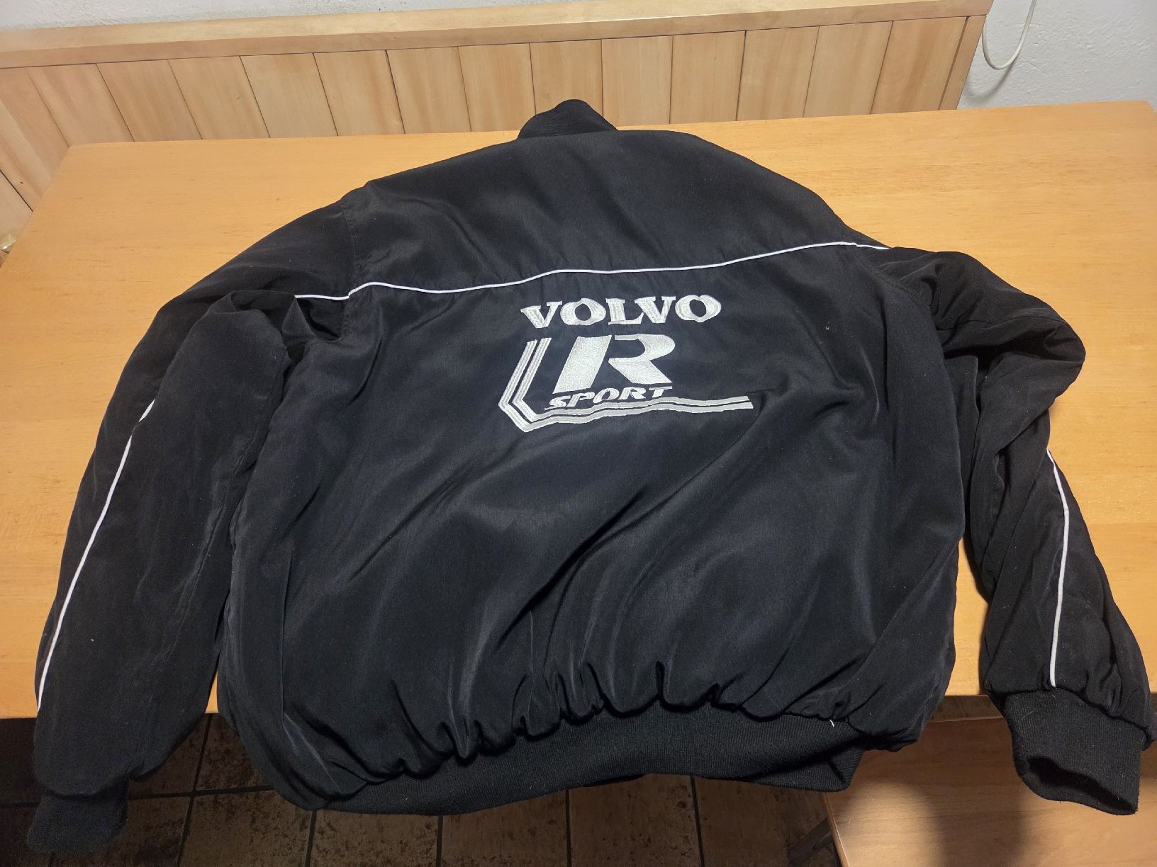 Jacken: Volvo Jacke 5xl – Gebraucht aus Ebnet von Volvo.Power 2