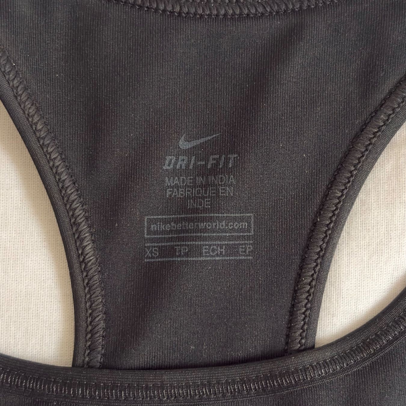 Nike Altra biancheria intima: 2 brassières Nike XS – Usato da Moudon venduto da TigerrrEye 2