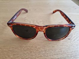 Sonnenbrille braun