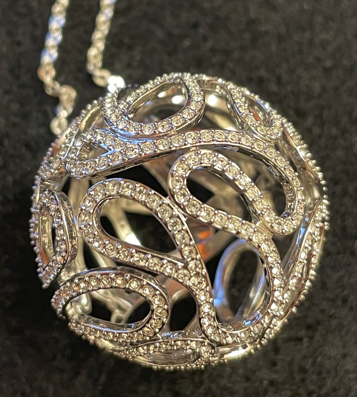 Swarovski Catenine: Kette von Swarovski – Usato da Chur venduto da elifor 5