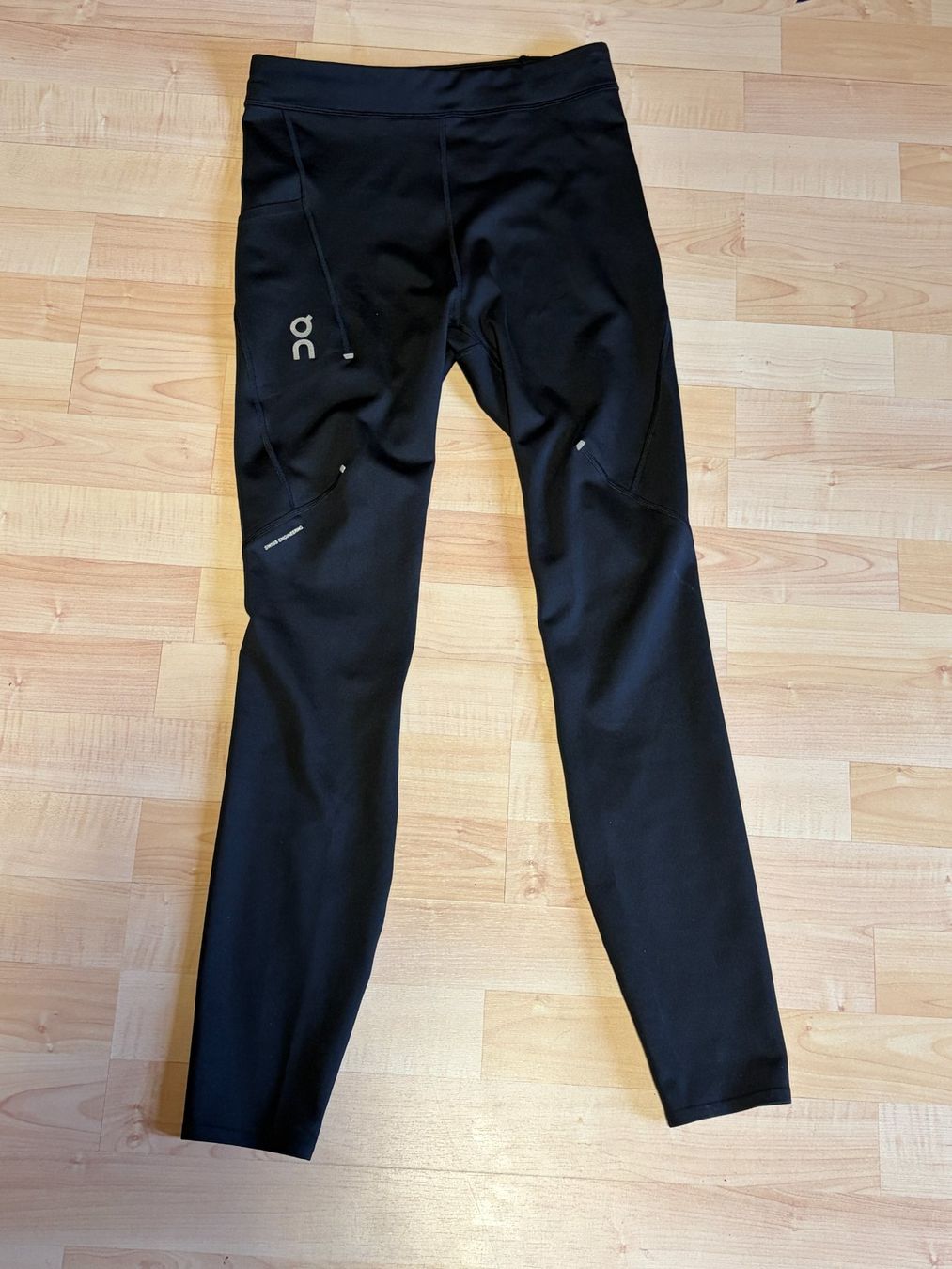 Leggings: On Performance Tights - Size M - free shipping – Neu und originalverpackt aus Zürich von yes_it_s_me