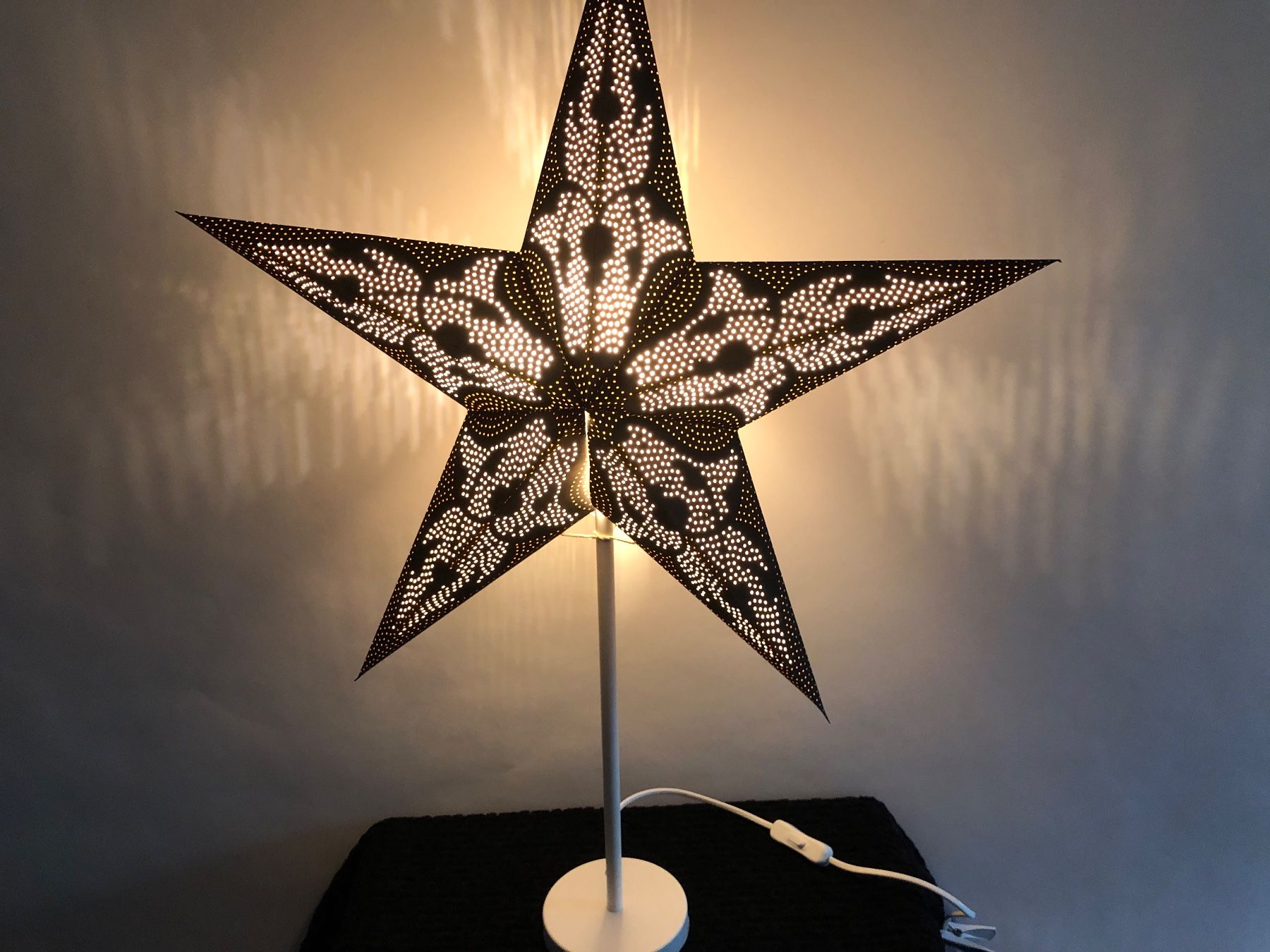 Lampen: Leuchtstern - damaskus black - 60cm / mit Standfuss + LED – Neu und originalverpackt aus Bergdietikon von Garak 1