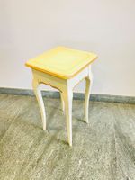 Schicker Beistelltisch weiss gold Vintage
