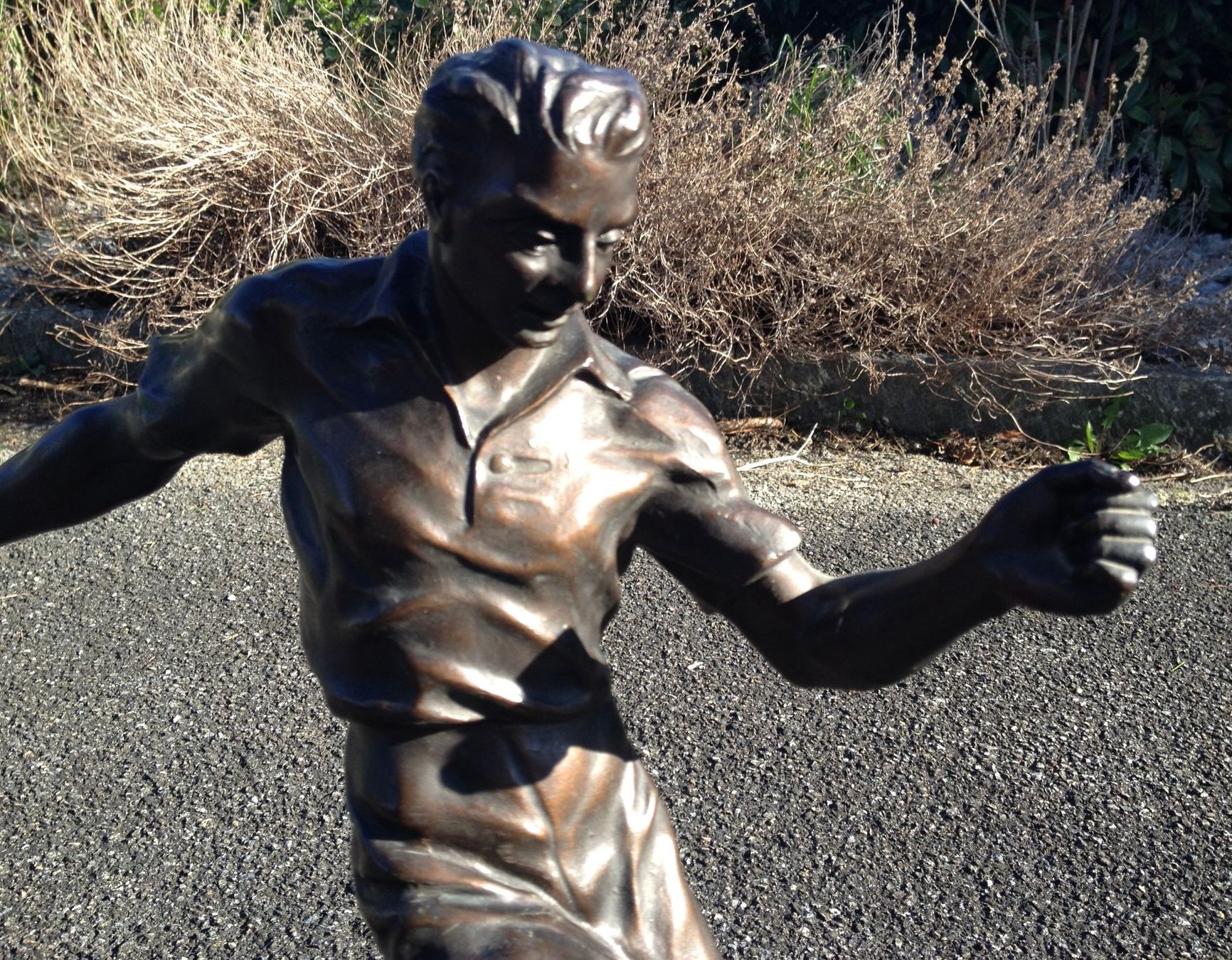 Sculture & Statue: scuplture Foot Raymond Tschudin – Usato da Vuiteboeuf venduto da broticaire 1