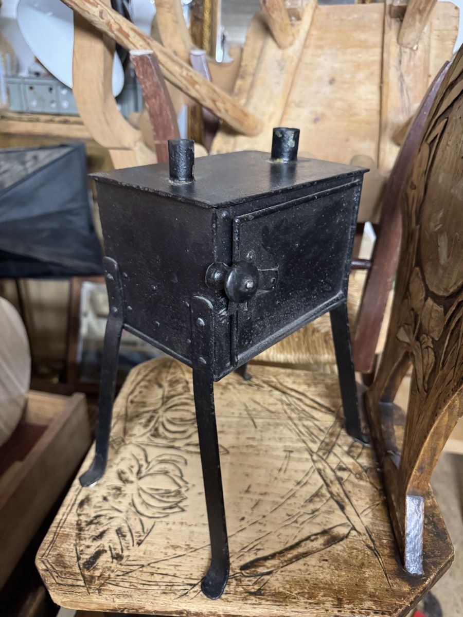 Sonstiges antikes Mobiliar: Antiker Mini Ofen – Gebraucht aus Ottikon von san_w99n 2