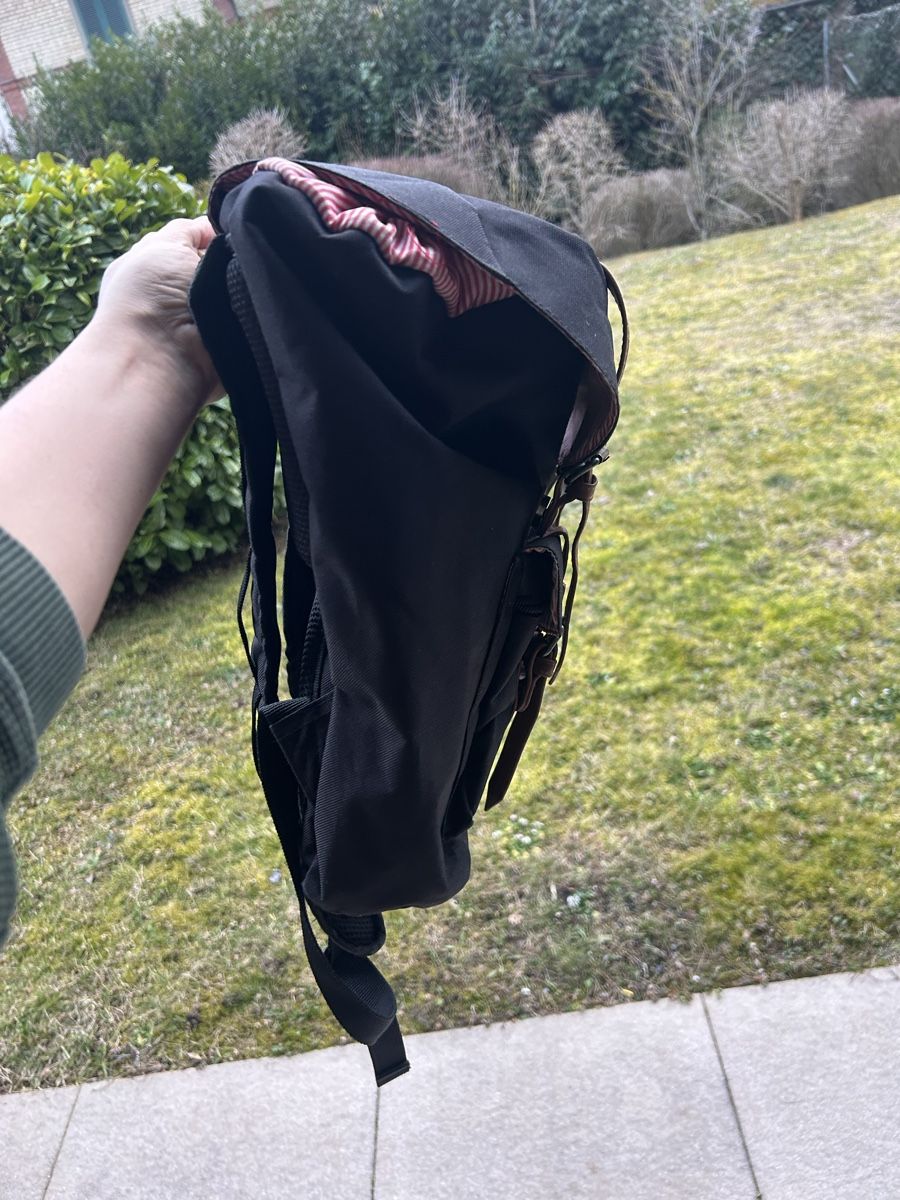 Snipes Sacs à dos: Stylischer Snipes Rucksack schwarz – D'occasion à Brüttisellen par stpe 5