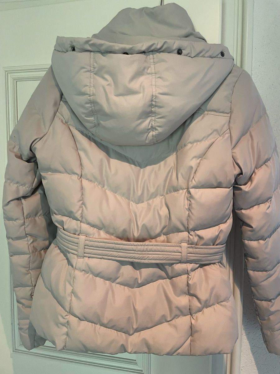 Hollister Giacche: Hollister Puffer Jacket - Size M - Winter Essential! – Usato da Waedenswil venduto da Paps04 2