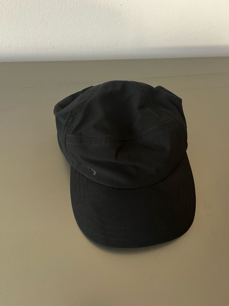 Arcteryx Copricapi, berretti & cappellini: Arcteryx Mütze – Usato da Bern venduto da vad_7whw 1