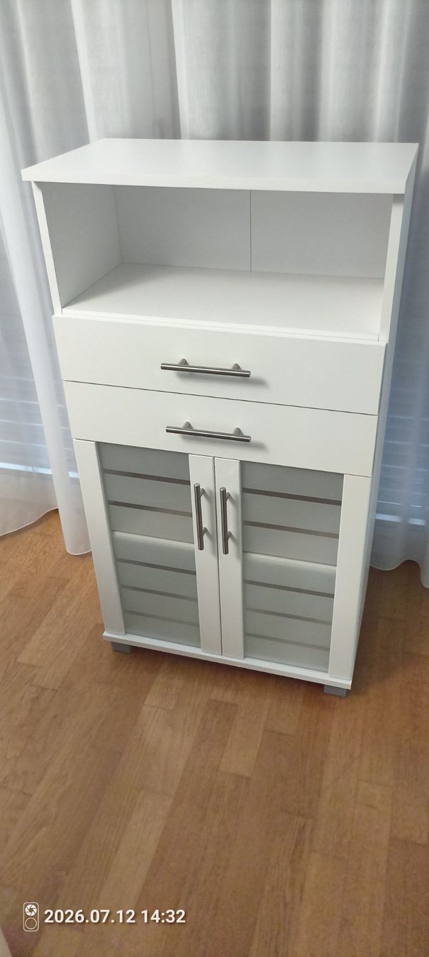 Schränke: Badschrank Schildmeyer Niko, weiss, neu, B Ware – Neu (gemäss Beschreibung) aus Rheinfelden von fencingline