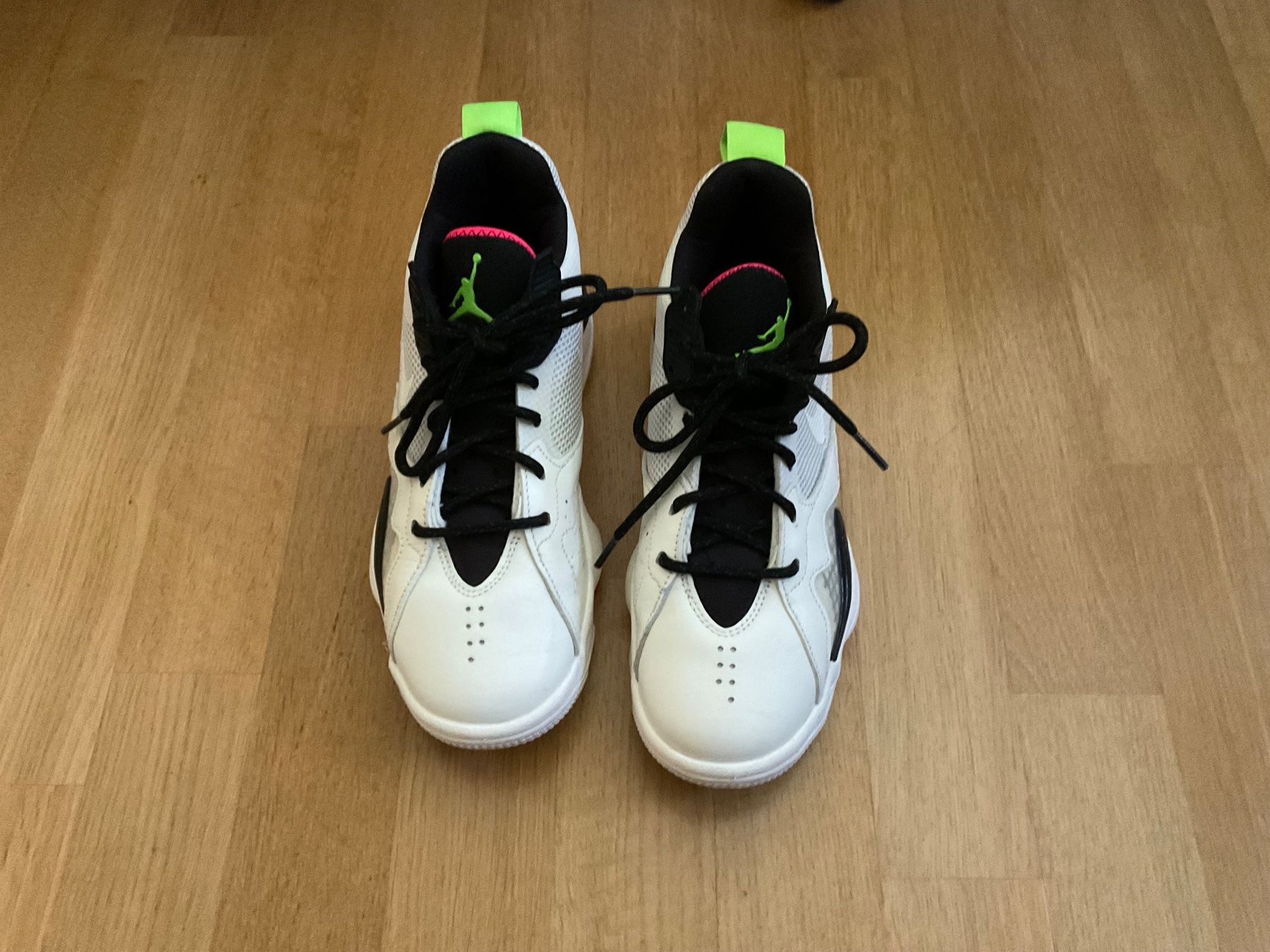 Nike Damenschuhe: Sportschuhe Nike Air – Gebraucht aus Horw von Benny017