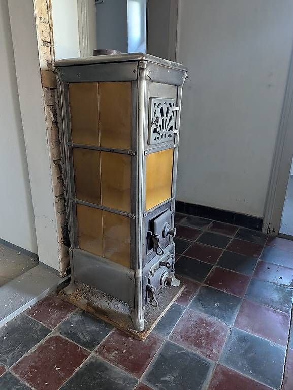 Altri mobili d'antiquariato: Alter Kachelofen  – Usato da Neuhausen venduto da etoile16 3