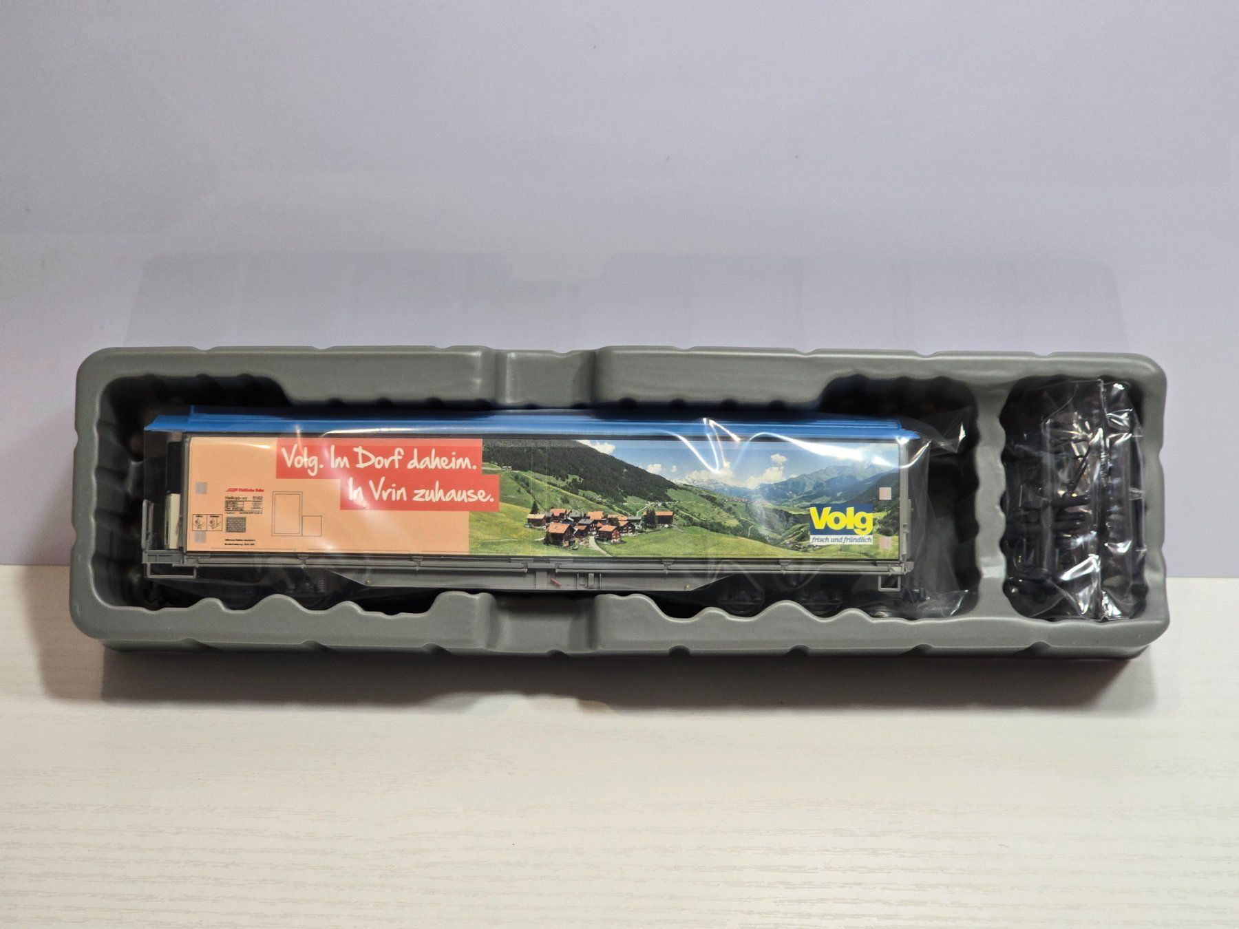 Bemo Modellini di ferrovie: Bemo, 2288162, RhB,  Volg Vrin, Neu – Nuovo e nell'imballaggio originale da Kloten venduto da Nicola2 2