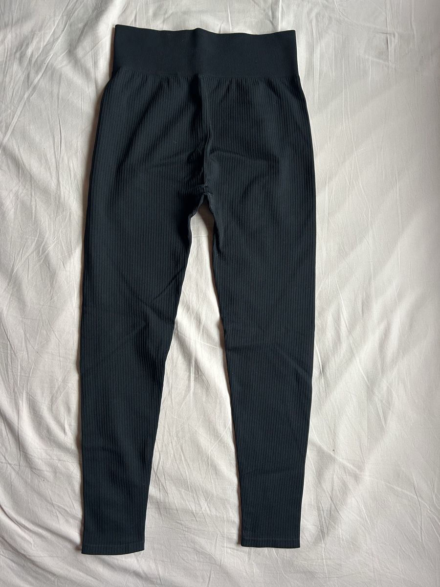 Leggings: Gym leggins – Usato da Arzo venduto da val_55vd 4