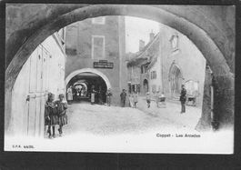 -Coppet,Polizei Uniform,belebt,L.Arcades