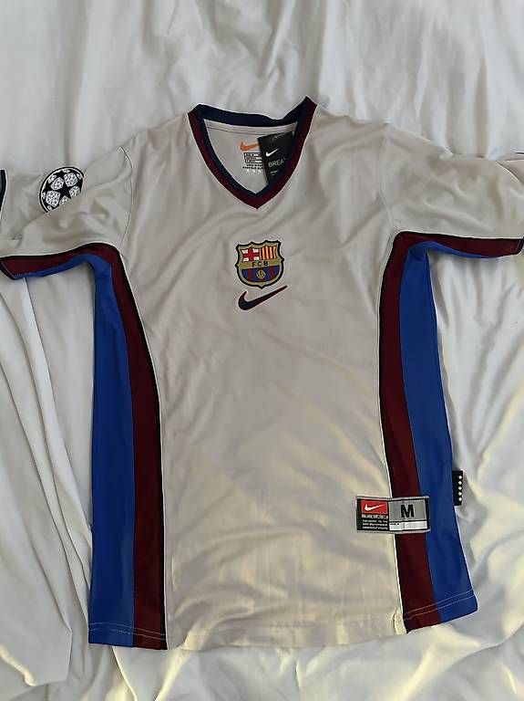 Canottiere & Pantaloni: Guardiola 4 Trikot  – Usato da Birr venduto da rob_d6wl